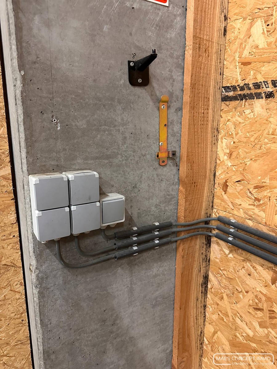 Opslagruimte van 220 m² te huur in Zwevegem - foto 4