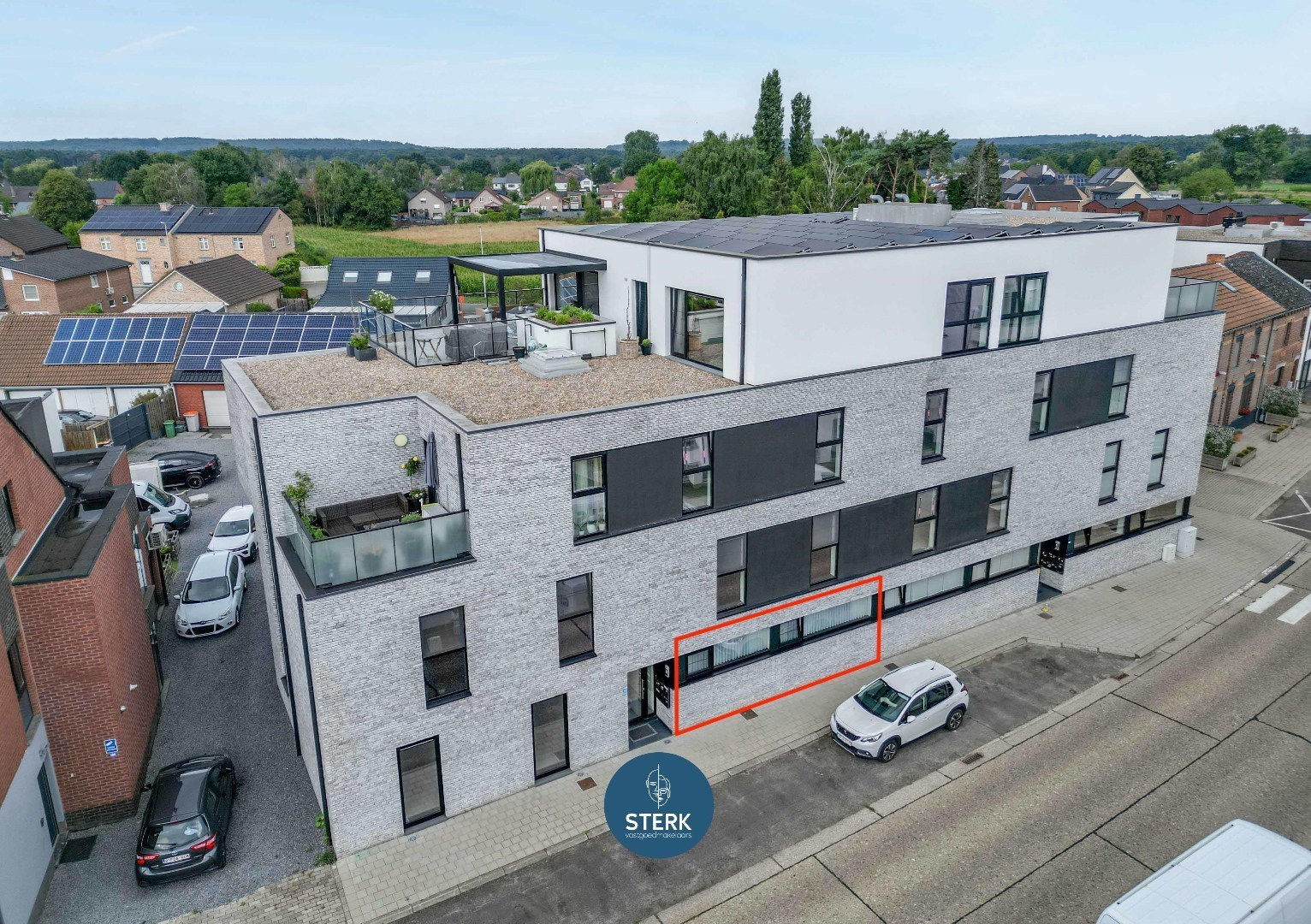 Apartment for sale in Maasmechelen with 2 bedrooms - photo 3