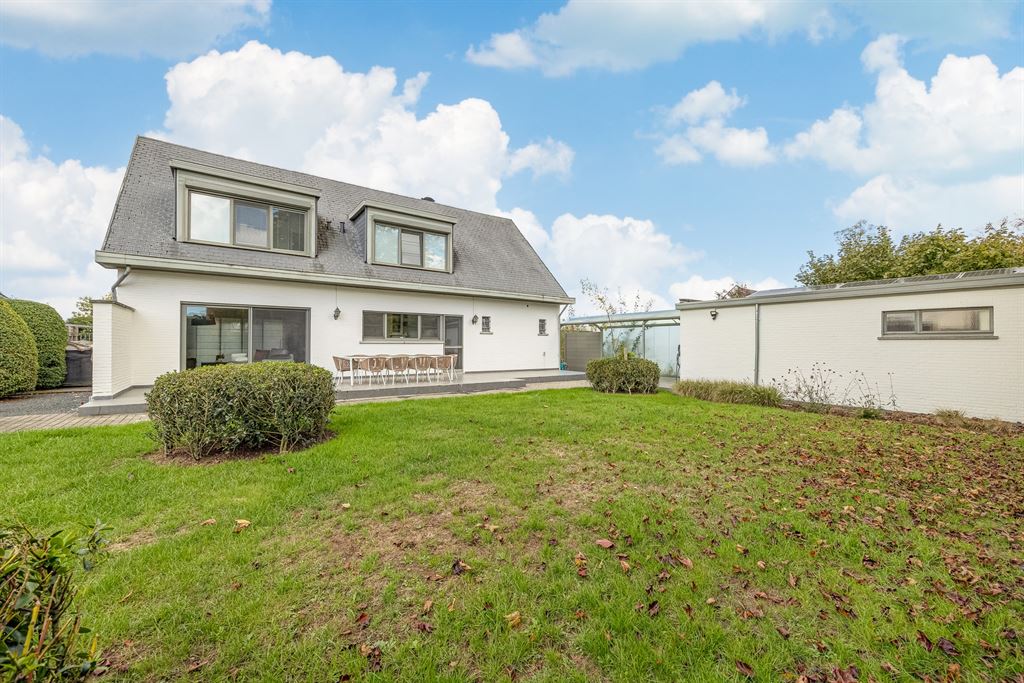 Instapklare villa met 4 à 5 slpk, tuin en EPC B - foto 4