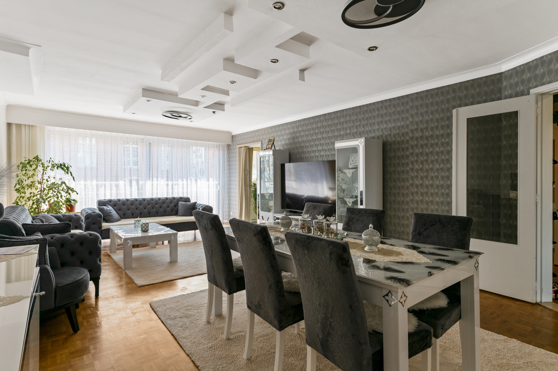 Instapklaar appartement met terras! - foto 2