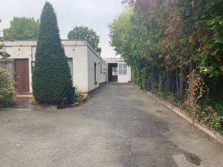 Langs de Stadsrand te Tielt en met een goede verbinding tot de Ring is deze opslagplaats terug te vinden. De opslagplaats beschikt over een...