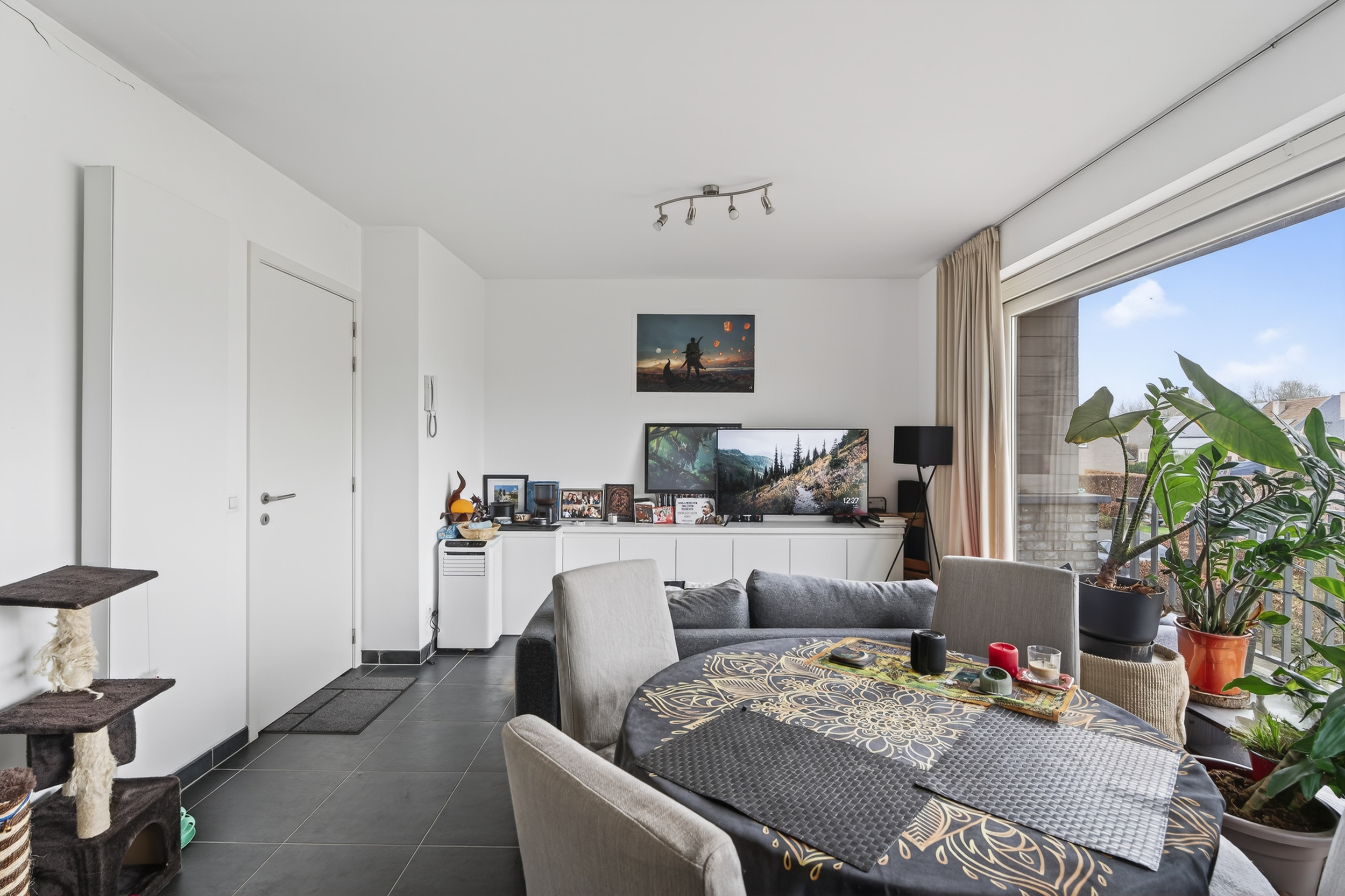 Lichtrijk appartement op centrale ligging te Dikkelvenne - foto 2