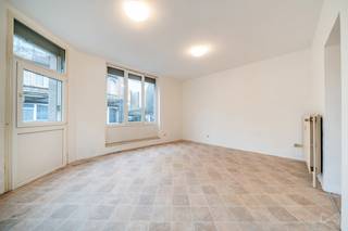 WE INVEST Sud-Luxembourg vous présente ce bel appartement 1 chambre, idéalement situé au cœur d’Arlon, à proximité immédiate du centre-ville et...