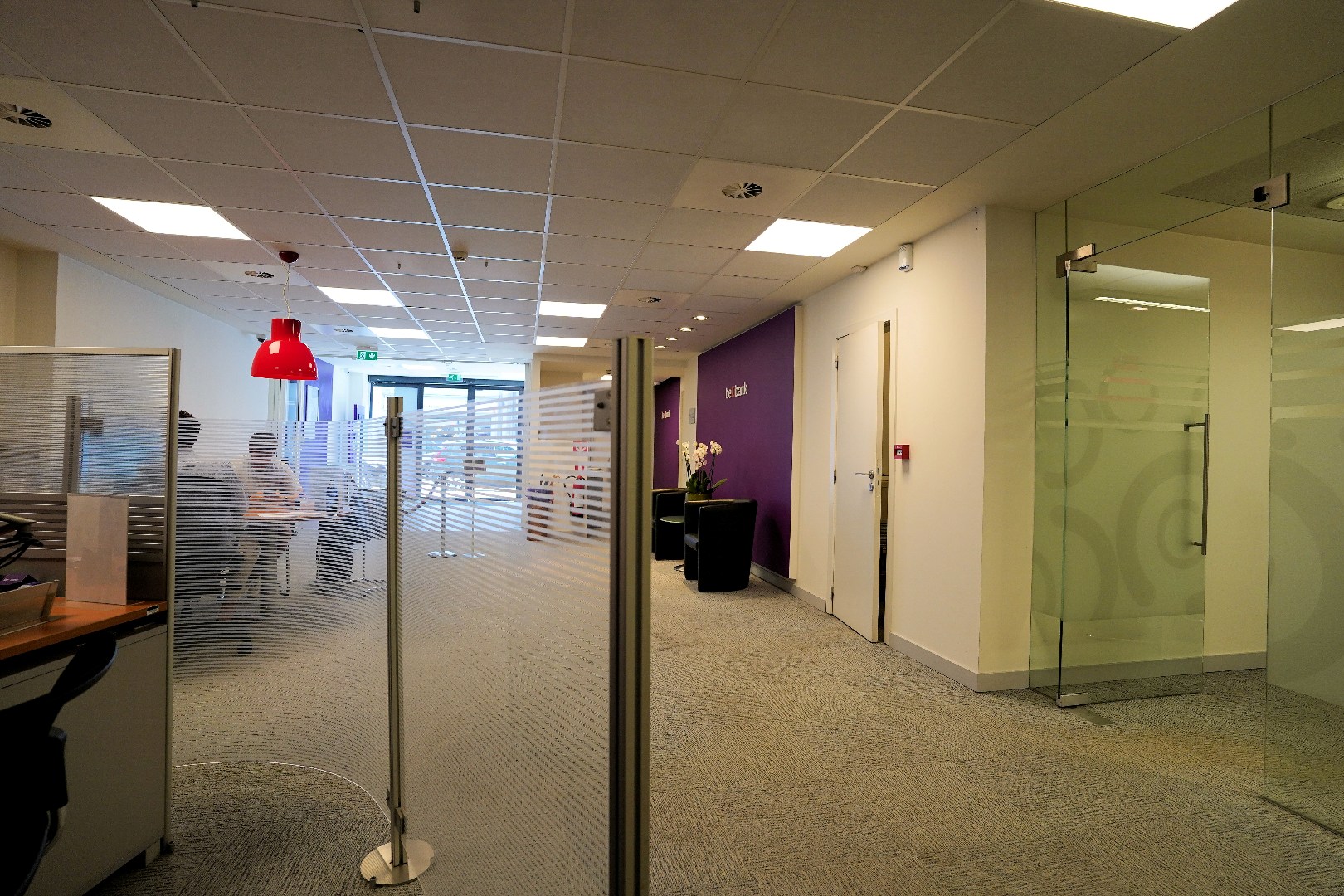 Voormalig bankkantoor te koop - foto 5