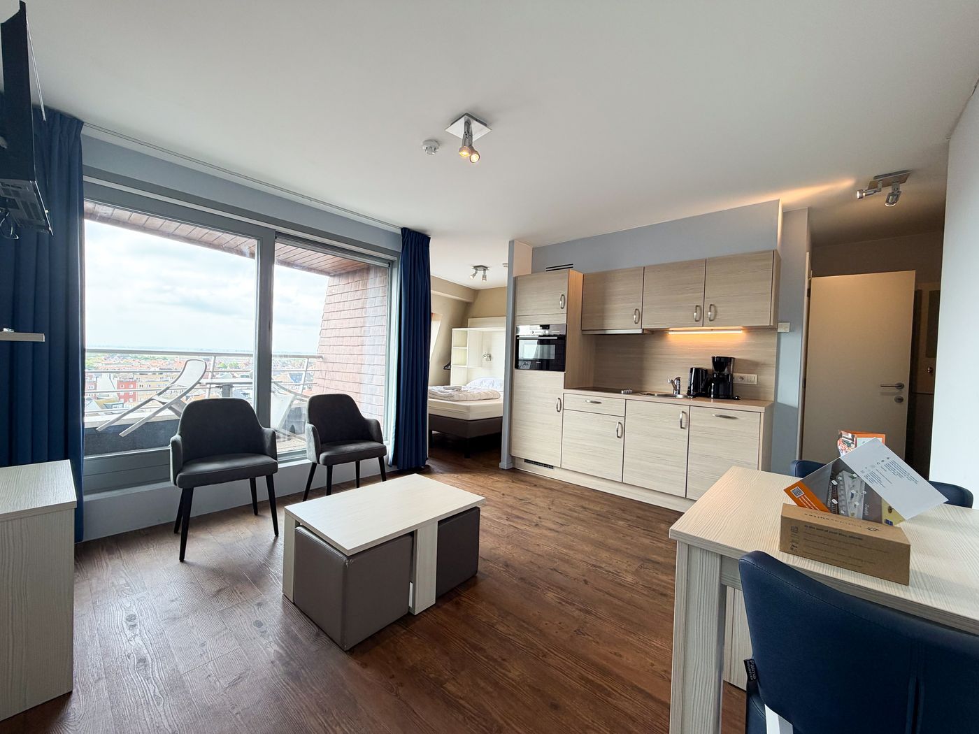 Vakantieverblijf op de zeedijk van Blankenberge - foto 1