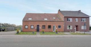 Te Koop: Gebouw met 4 (onvergunde) studio’s – Interessant voor beleggersHuuropbrengst: €1570/maand (volledig verhuurd)Op de grens van Zonhoven en...