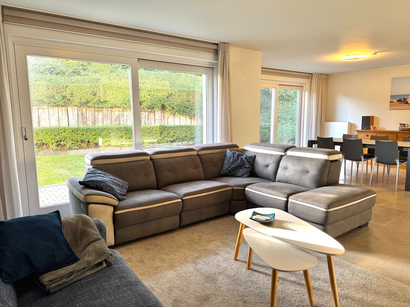 Ruim appartement met zonnig terras en tuintje. - foto 2