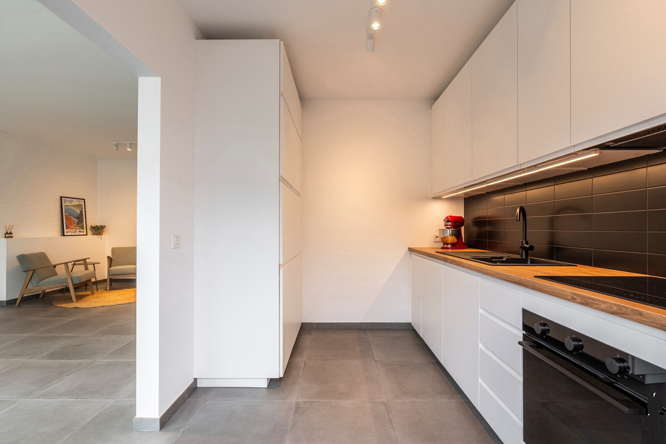 Lichtrijk gerenoveerd instapklaar appartement met 2 slpk - foto 5