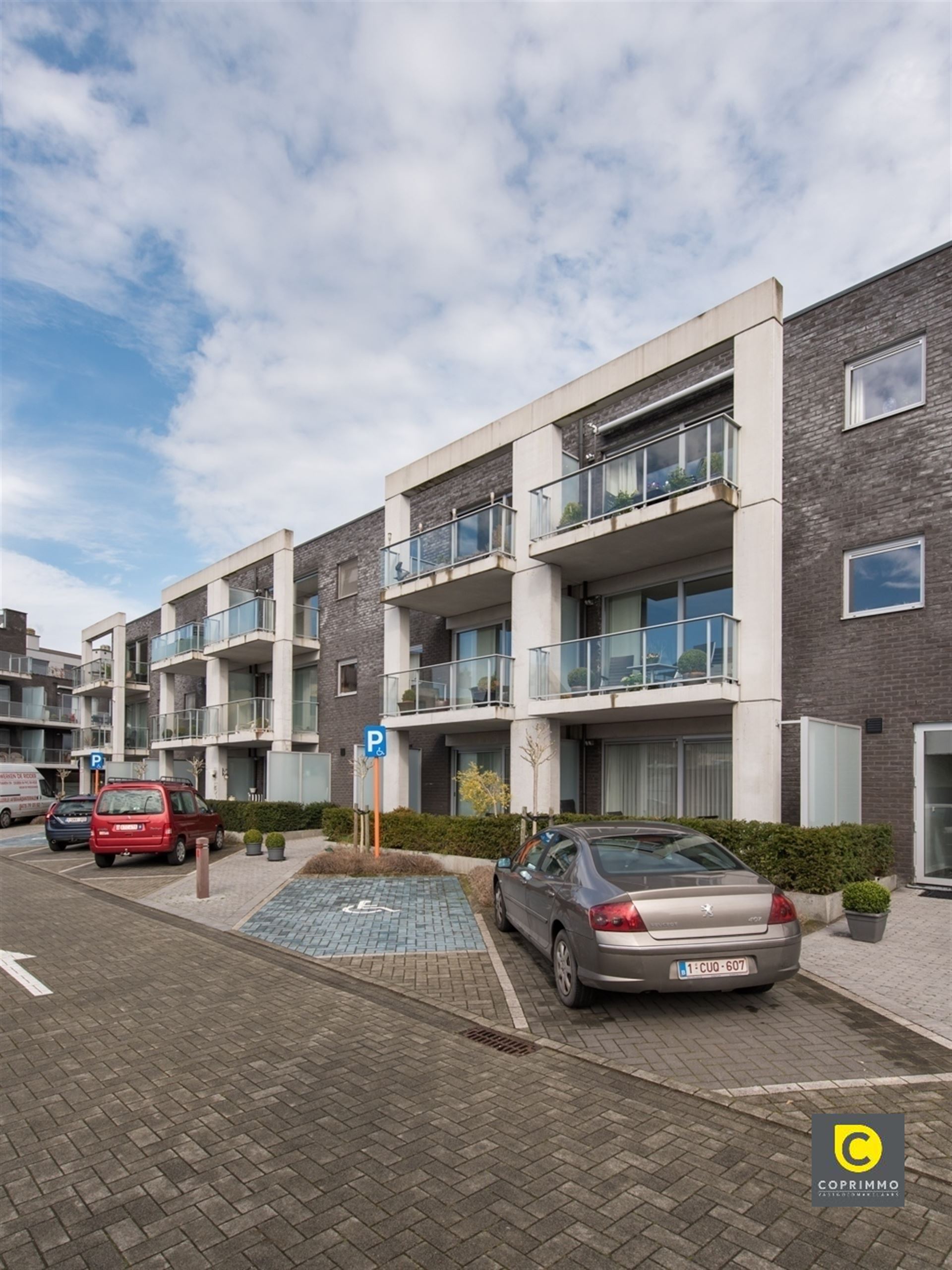 Twee achterliggend P - foto 2