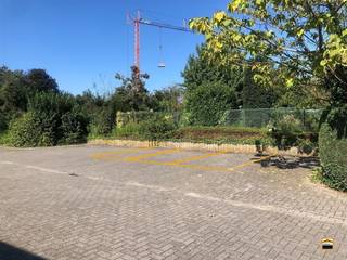 Autostaanplaats te koop in het centrum van Kortessem In het centrum van Kortessem vinden we deze autostaanplaats terug achteraanhet postkantoor...