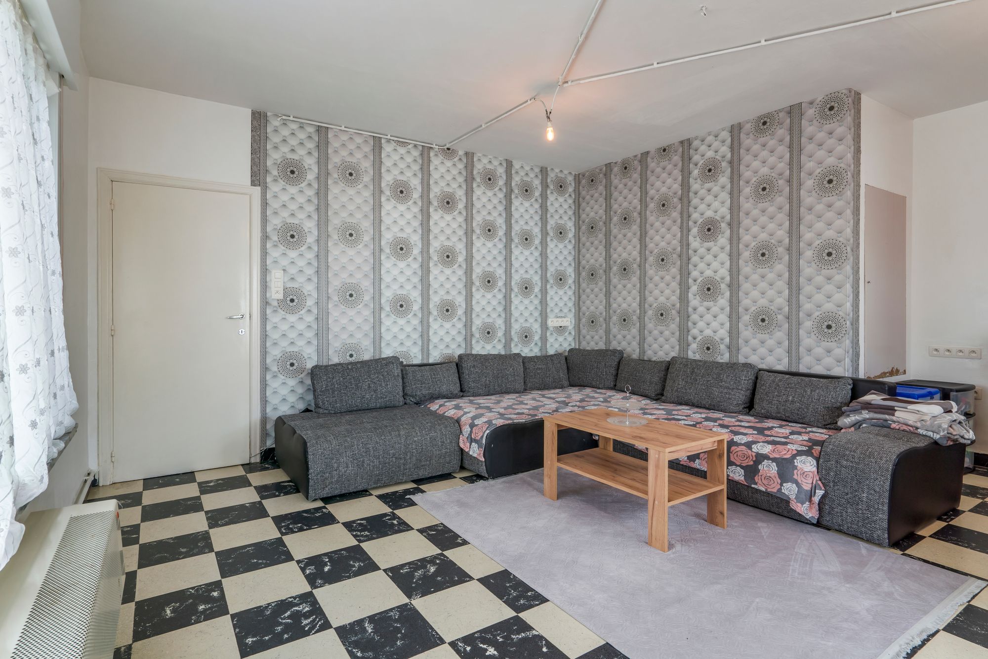 Zeer ruime handelswoning met werkplaats te koop in Kortrijk! - foto 5