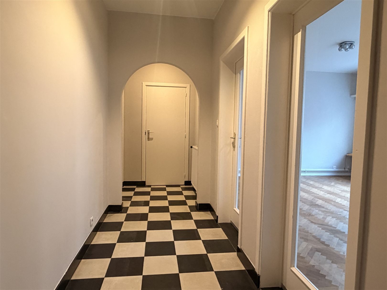 Ruim en opgefrist 2-slpk appartement! - foto 3