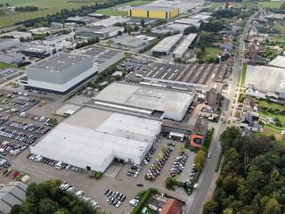 Magazijnruimte van1.316 m² te huur in Building Pier 233 (Unit 07) op het bedrijventerrein Satenrozen 8 in Kontich. Gelegen binnen ABP Kontich,...