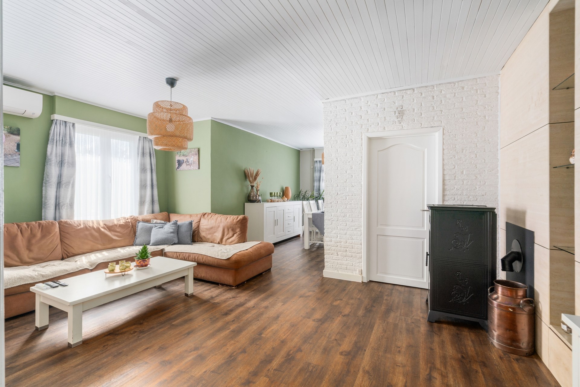 Charmante Half open bebouwing met 2 slaapkamers en prachtige tuin.  - foto 4