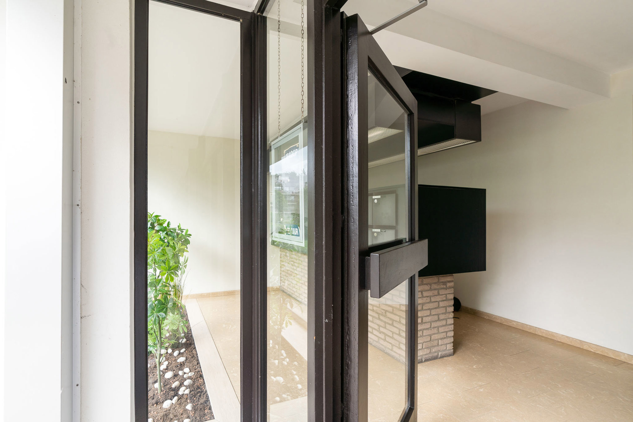 Apartment for rent in Wilrijk with 1 bedroom - photo 4