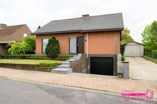 House for sale in Meulebeke