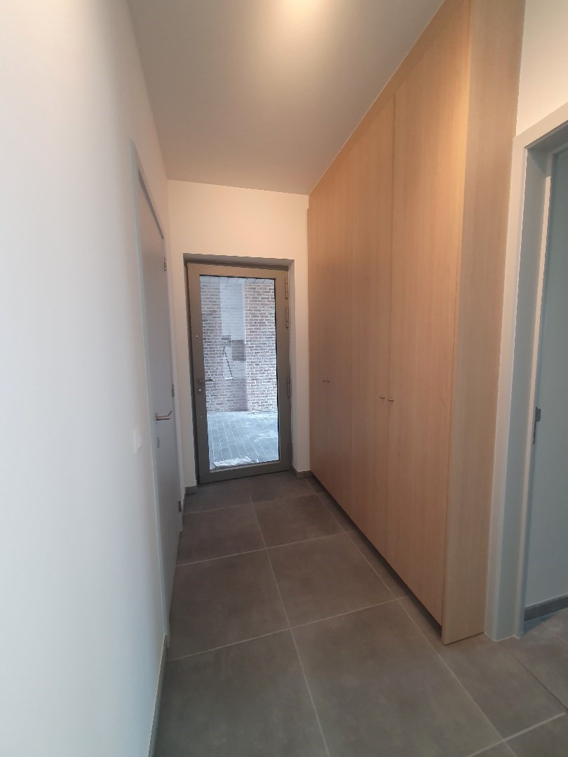 VOLLEDIG HERBOUWD BEN GV-APPARTEMENT (centrum Temse): - foto 3