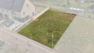Voor meer info of een bezoek, bel 054 69 39 37 - Teralfene (Affligem) – In een aangename en rustige woonomgeving biedt Topo-Immo u deze bouwgrond...