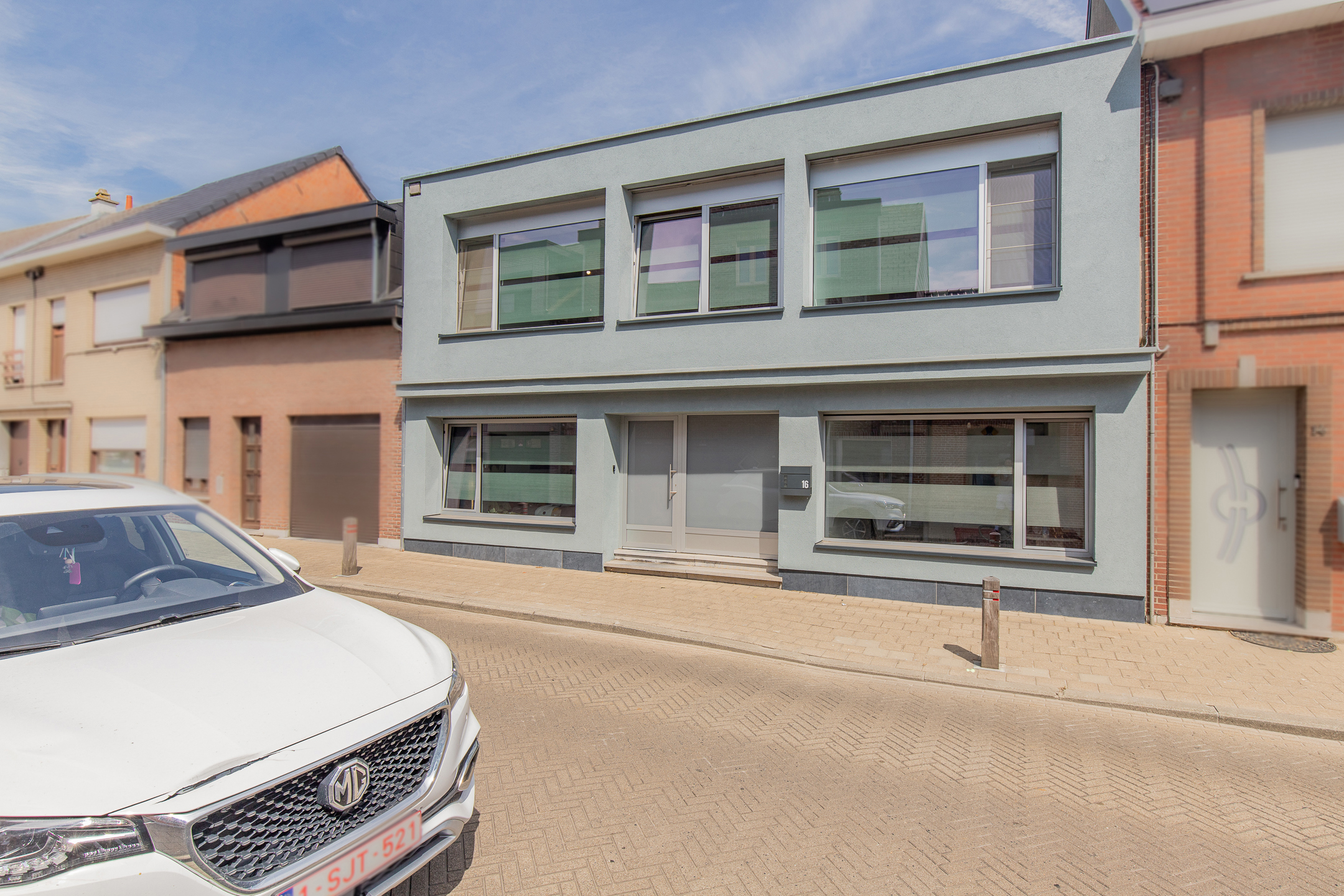 Gerenoveerde woning met hangar - foto 2