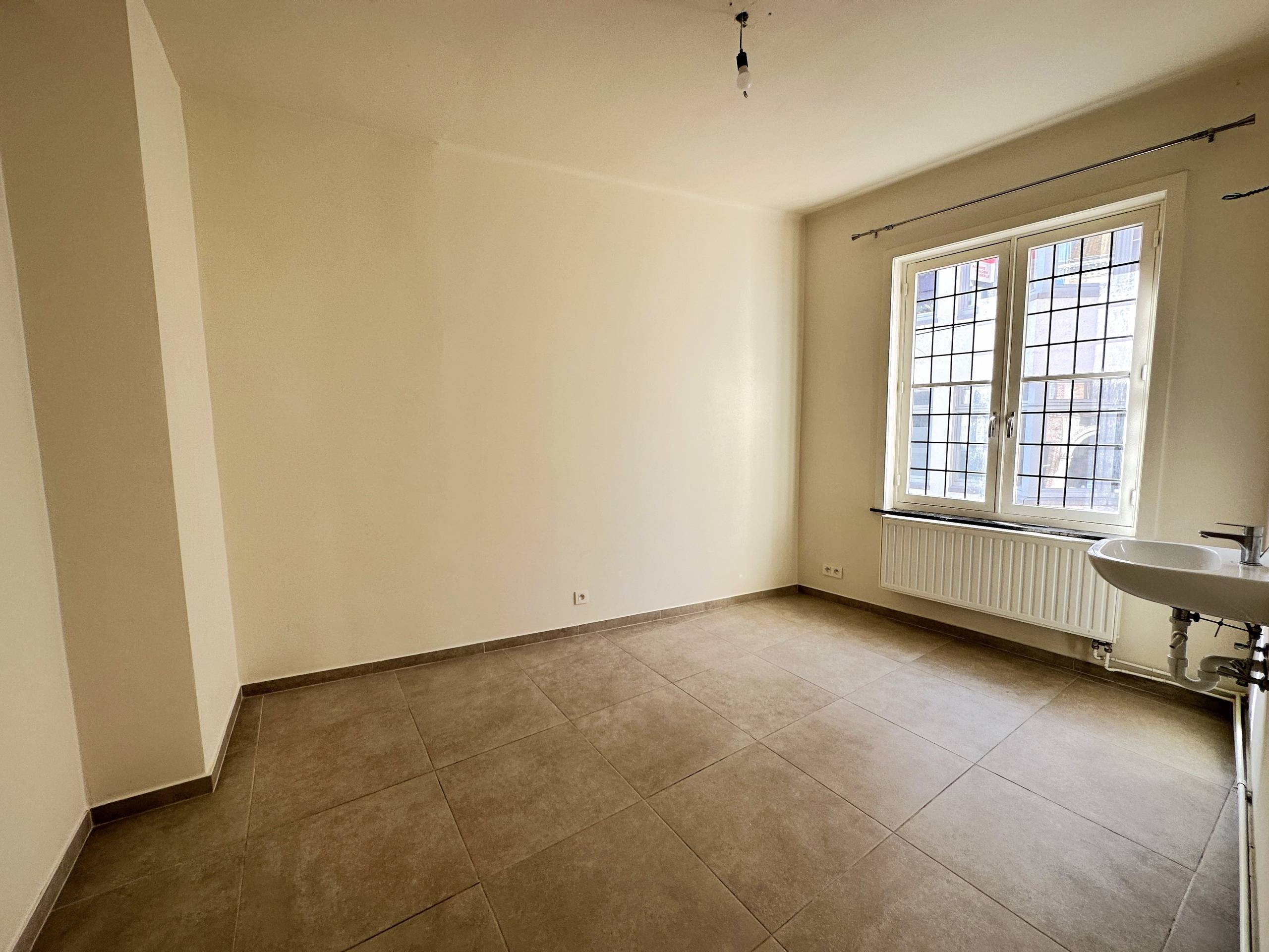 Appartement à louer à Bruges avec 3 chambres - photo 4