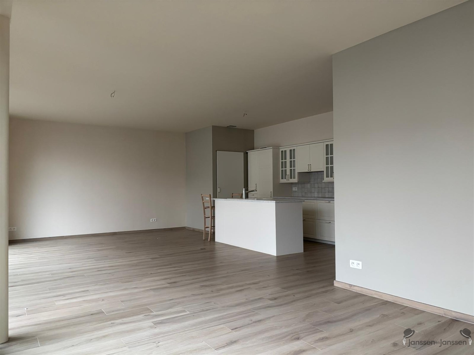 Modern appartement met twee slaapkamers in centrum Kapellen. - foto 5