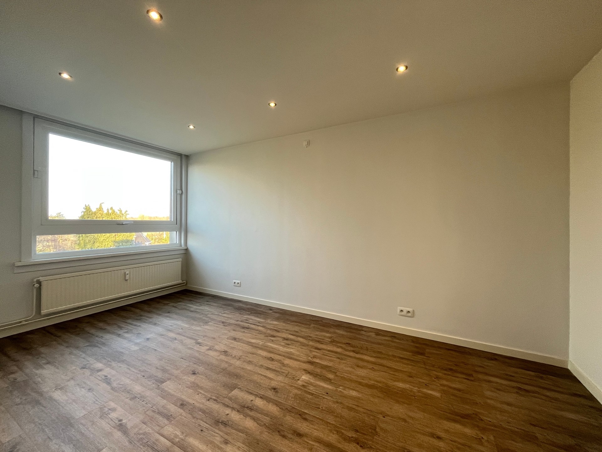 Appartement met terras en autostaanplaats - foto 4