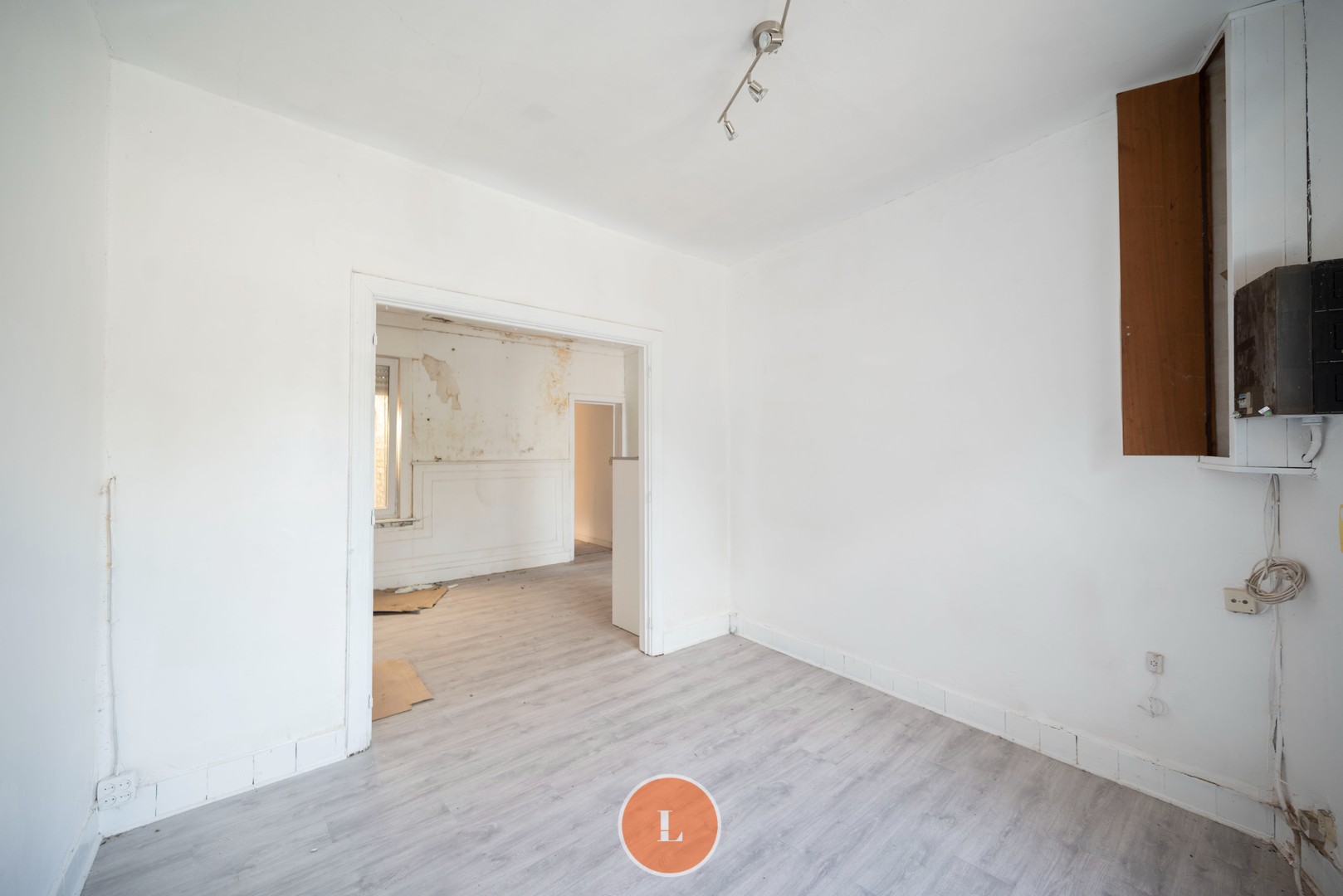 Te renoveren woning in Wevelgem te koop - foto 2