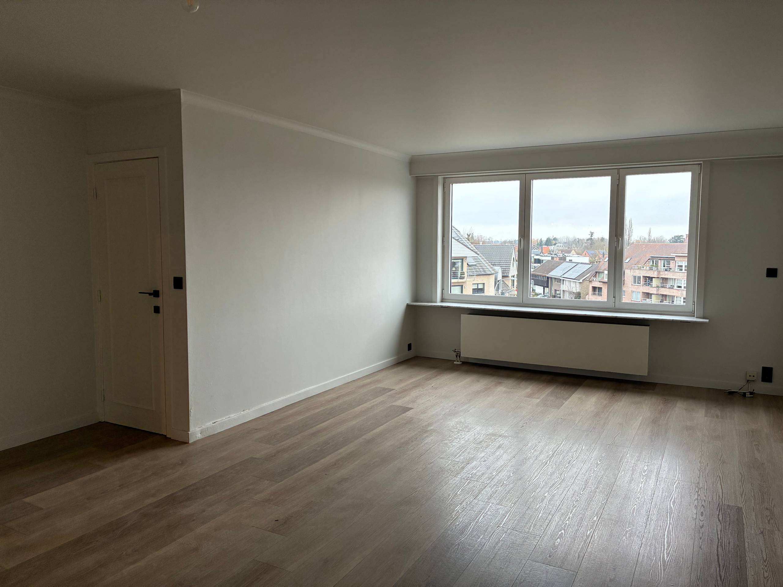 Gerenoveerd appartement met 2 slaapkamers te huur in Waregem - foto 2