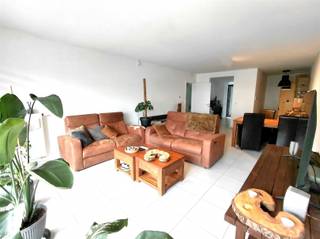 Vraag uw bezoek aan via info@optimusvastgoed.be!TE HUUR: Ruim appartement met 2 slaapkamers in Leopoldsburg!In het centrum van Leopoldsburg bevindt...