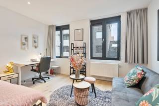 Looking for a hassle-free real estate investment with an attractive and stable return? In the vibrant heart of Leuven, on a prime location at 13-15 Louis Melsensstraat, we offer this recently and qualitatively renovated yield property, consisting of 15 student rooms with private sanitary facilities.<br /><br />The property was tackled with an eye for detail and sustainability: everything is picobello and meets current standards. Each room has its own shower, toilet and washbasin, ensuring great tenant comfort. In addition, there are 2 well-equipped communal kitchens that contribute to a pleasant living environment for the students.<br /><br />This property generates nice rental income and is fully licensed and equipped with the necessary certificates. Thanks to its central location - within walking distance of KU Leuven, shops, public transport and all amenities - rentals remain assured year after year.<br /><br />A few assets at a glance:<br /><br />15 licensed student rooms with private sanitary facilities<br /><br />2 communal kitchens<br /><br />Fully renovated with quality materials<br /><br />Top location in the centre of Leuven<br /><br />Attractive yield and stable rental income<br /><br />All permits and certificates available<br /><br />A rare investment opportunity on the Leuven real estate market. Interested? Contact BVM Vastgoed on 016 23 21 45 or via info@bvm-vastgoed.be for more information or a site visit.