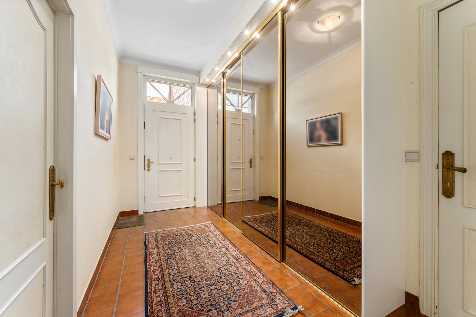 Ruime polyvalente woning met bureel en dubbele garage - foto 5