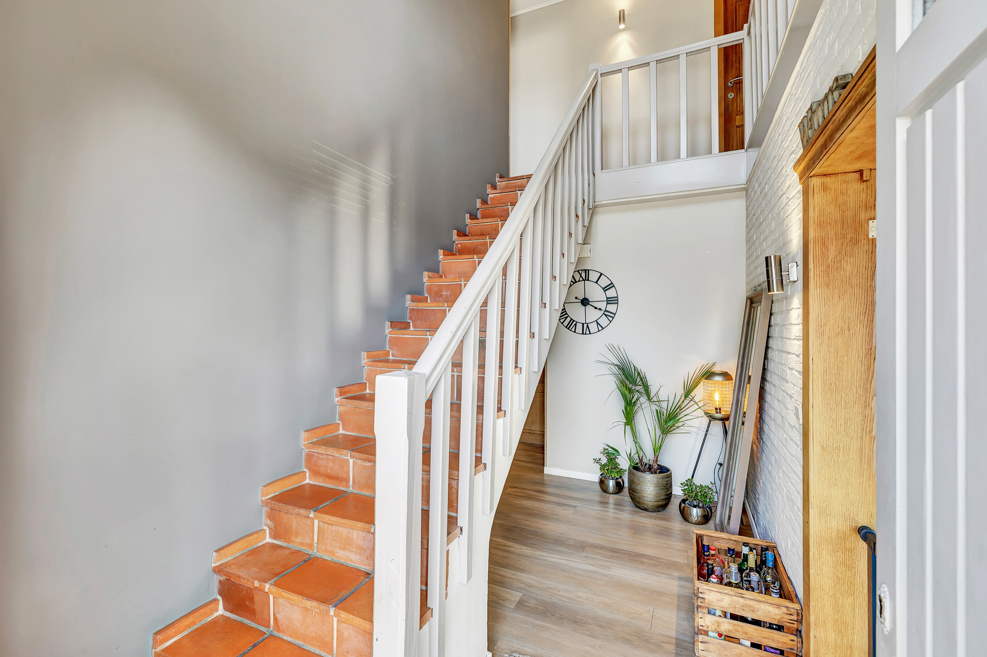 Charmante instapklare woning met 4 slpks, garage en tuin - foto 3