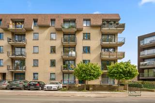 Opgefrist 2-slaapkamerappartement met garage in Kessel-Lo, vlakbij LeuvenOp zoek naar een instapklaar appartement op een toplocatie? Dit gezellig en...