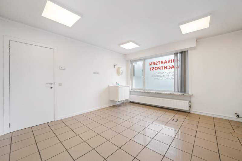 Apartment for sale in Roeselare with 1 bedroom - photo 5