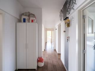 Ruim en karaktervol hoekappartement (bvo 151 m²) met onder meer drie slaapkamers, gelegen op korte wandelafstand van Gent Zuid. <br /><br />Dit lichtrijke appartement bevindt zich op de vierde verdieping van een verzorgde residentie (met lift) en biedt een mooi uitzicht over het park, met behoud van privacy.<br /><br />Hier woon je op korte wandelafstand van het stadscentrum, met een uitstekende verbinding naar de belangrijke invalswegen. <br /><br />Het appartement omvat o.m. een ruime leefruimte met veel lichtinval, drie volwaardige slaapkamers, een badkamer met ligbad en een compact terras ter hoogte van de keuken. <br /><br />Het appartement beschikt over een gunstig EPC, een conform keuringsattest elektriciteit en is asbestveilig. <br /><br />De ruime kelderberging biedt extra comfort en is inbegrepen in de vraagprijs. Er wordt geen vaste parkeerplaats verkocht.<br /><br />Voor meer informatie, mail naar info@carloeggermont.be