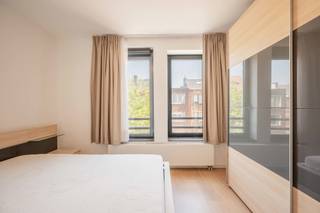 Gemeubeld 1-slaapkamerappartement in Leuven<br /><br />Indeling als volgt: inkomhal, leefruimte met toegang tot terras, keuken, 1 slaapkamer, badkamer met enkele lavabo en douchebad, kelder (n2). <br /><br />Huurprijs: €1100 (gemeubeld) + € 138<br /><br />Beschikbaar vanaf 1 oktober 2026