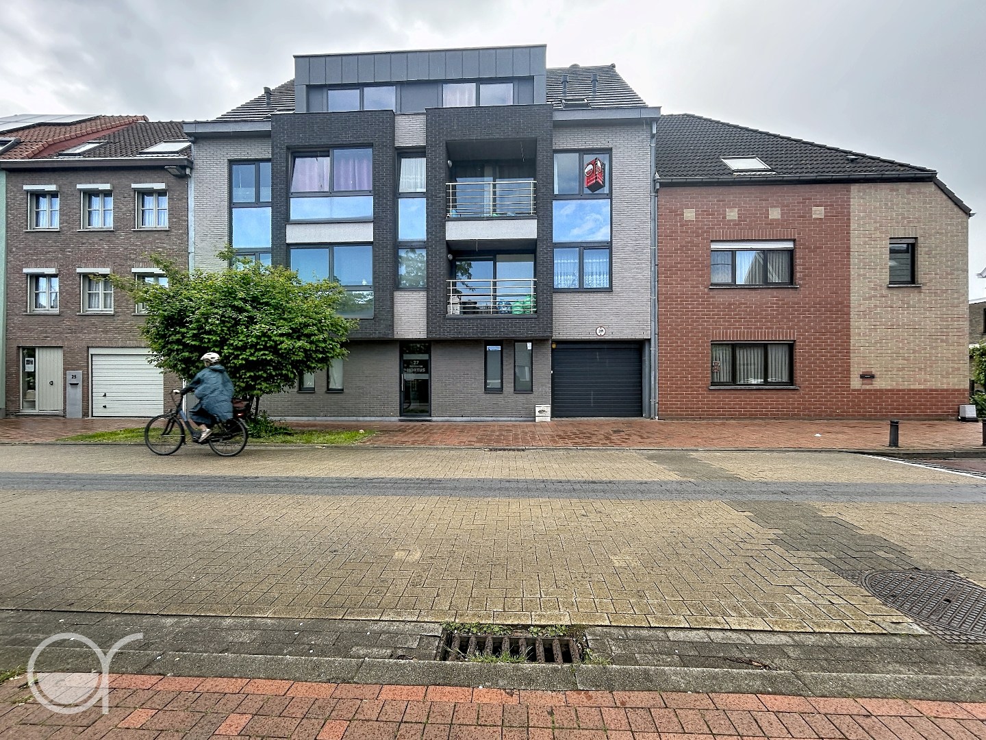 Gezellig lichtrijk 2-slaapkamer appartement - foto 1