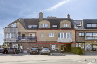 Ruim instapklaar appartement met 3 slaapkamers in Dilsen-Stokkem.In het centrum van Dilsen vinden we dit uitzonderlijke appartement terug met een...