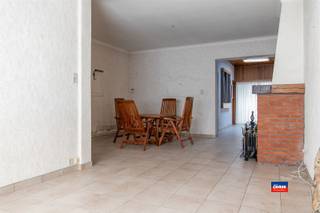 SWIJNDRECHT | MAISON FAMILIALE A RENOVER AVEC DEUX CHAMBRES, GRAND LOFT ET JARDIN SUR UNE SURFACE TOTALE DE ...m² | EPCRez-de-chaussée : hall...
