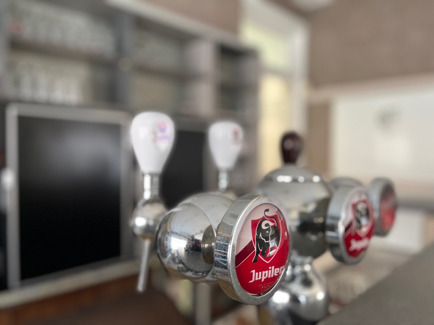 Hoekpand voor gemengd gebruik, vroeger gekend als café "De Vierweg" - foto 4