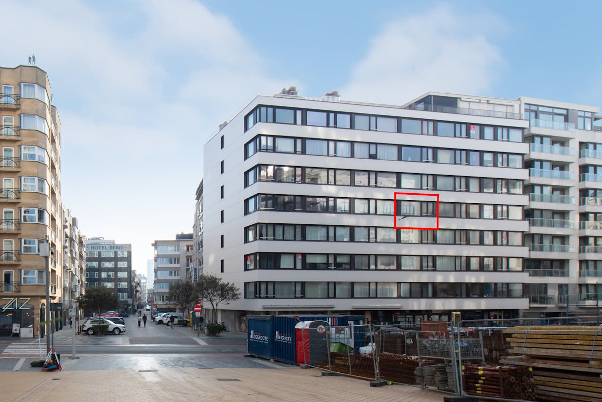Appartement à vendre dans le centre d'Ostende, près de la mer - photo 2