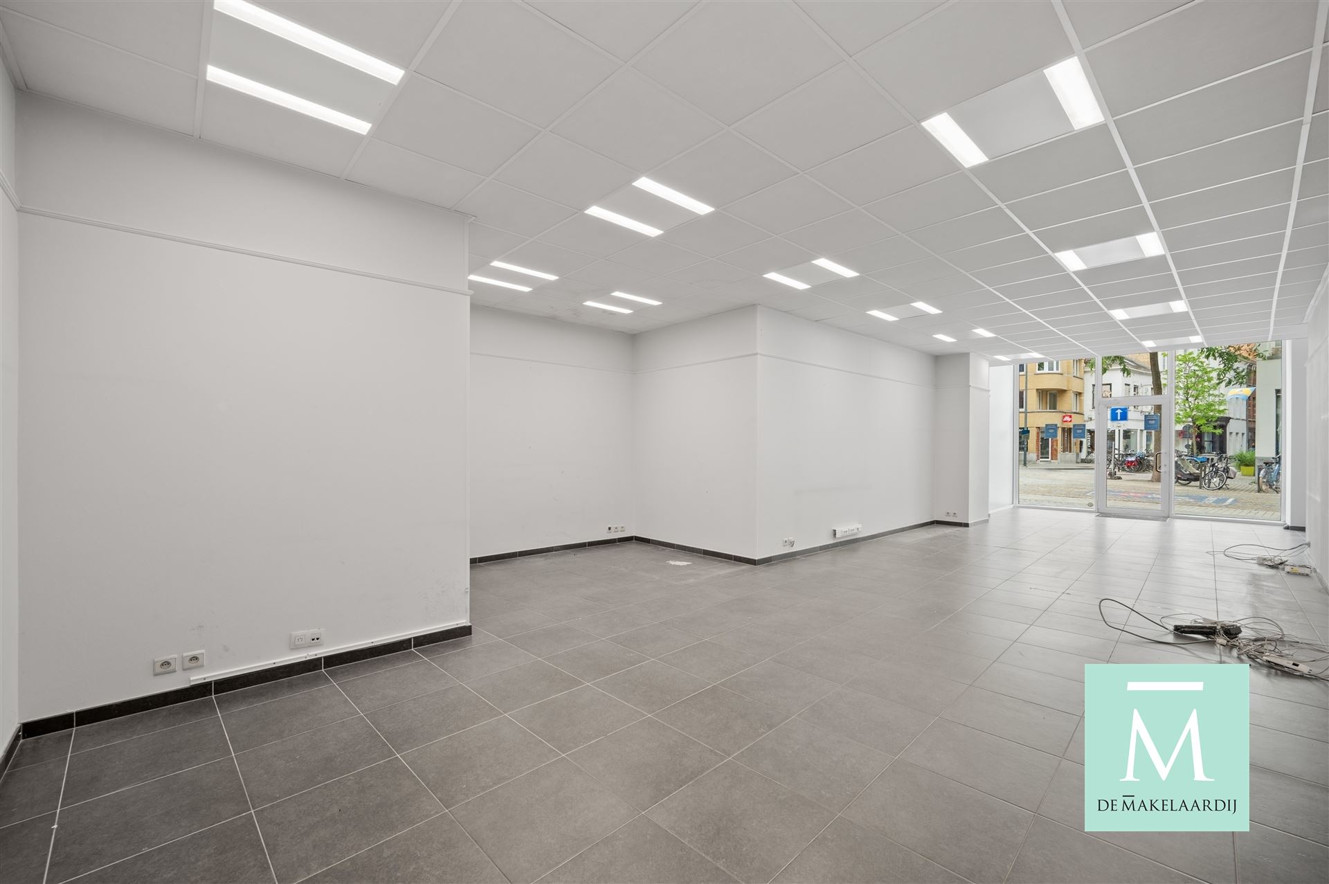 Kantoor/Winkel/handelsruimte te huur gelegen in het hartje van Mechelen - foto 4