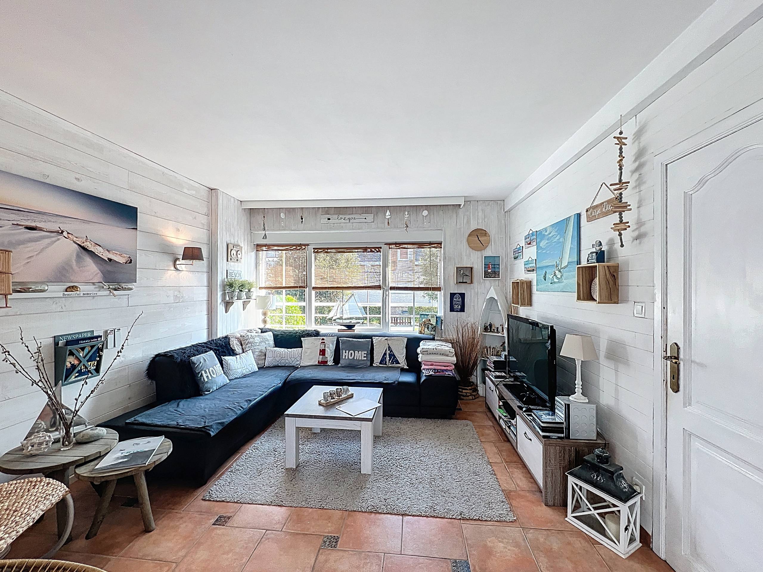 Ruime vernieuwde woning met 5 slaapkamers en uitzonderlijke open zichten op het natuurreservaat en de zee. - foto 5