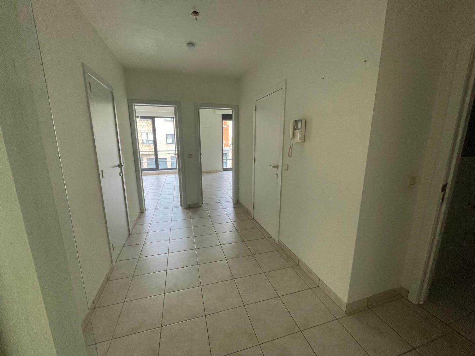 Appartement te koop in Wilrijk met 2 slaapkamers - foto 2