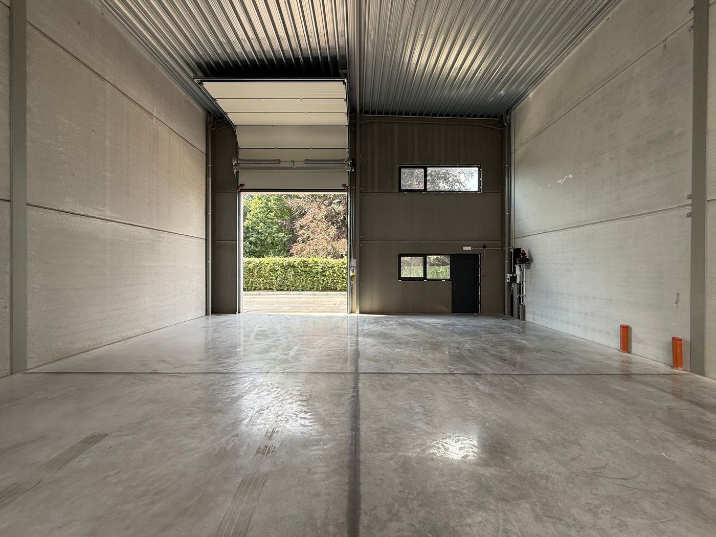 448 m² nieuwbouw KMO-unit op 500 m van de N9 - photo 5