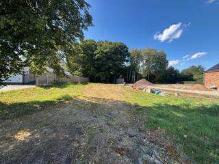 Deze bouwgrond van 841 m² is gunstig gelegen in de Spechtenstraat te Hechtel-Eksel, in het hart van het groene Bosland. Dankzij de...