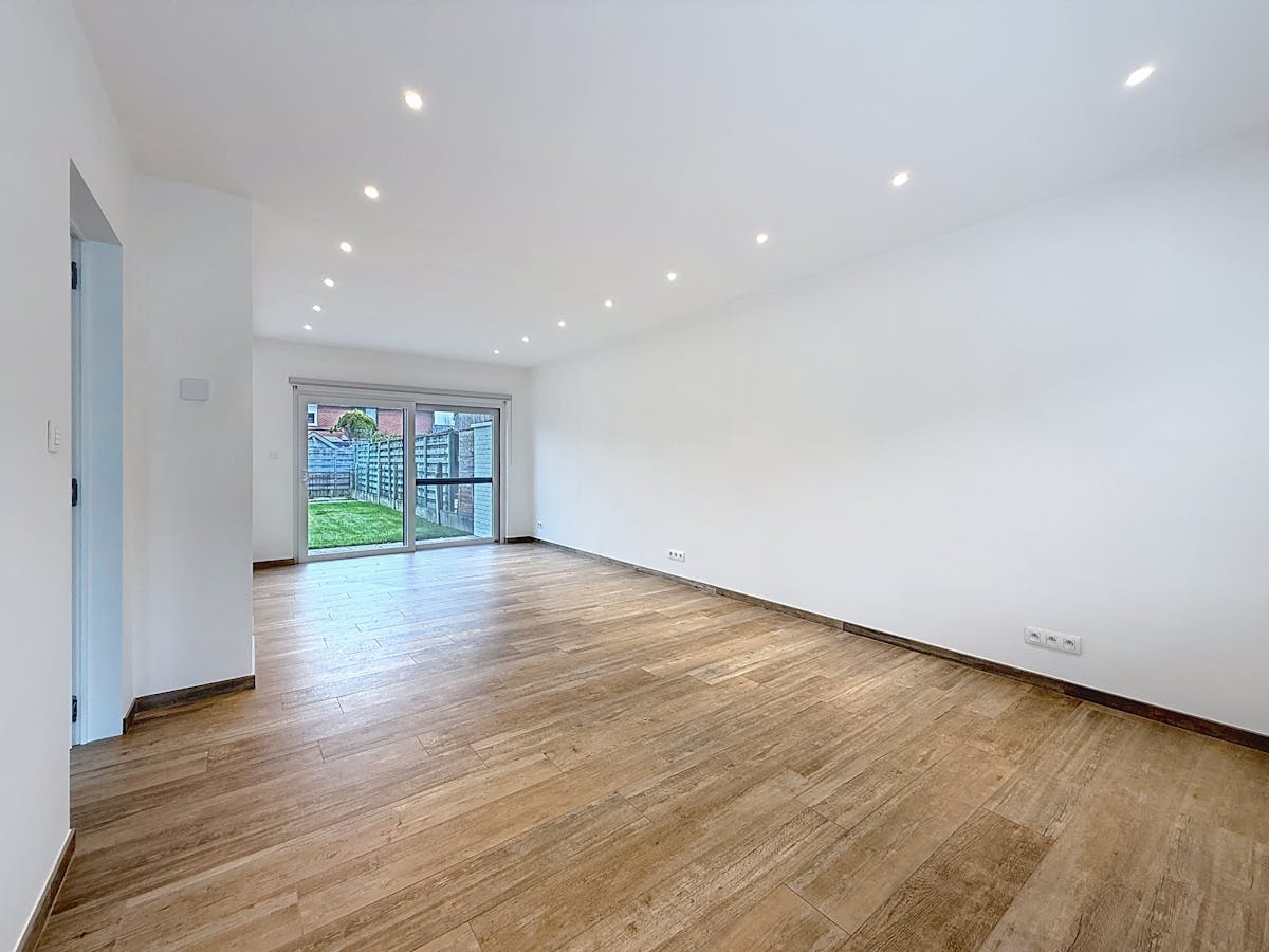 Ready to move in home in the heart of Zingem - photo 5