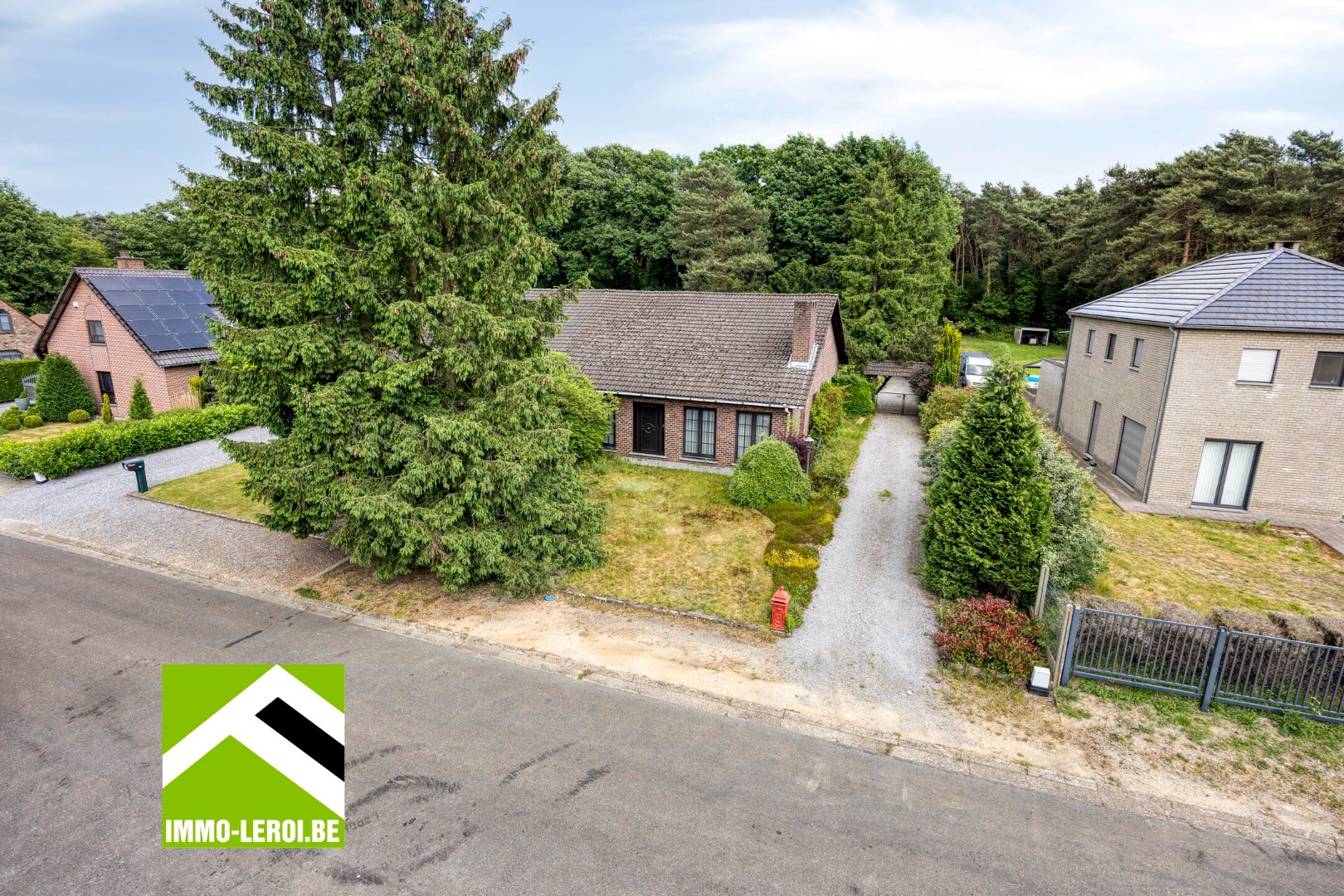 Ruime woning met 3 slaapkamers en grote tuin - foto 4