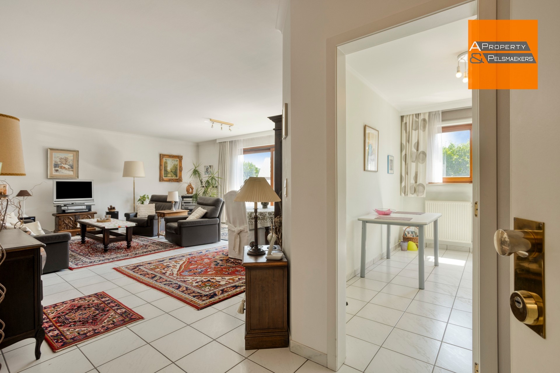 Apartment - photo 4