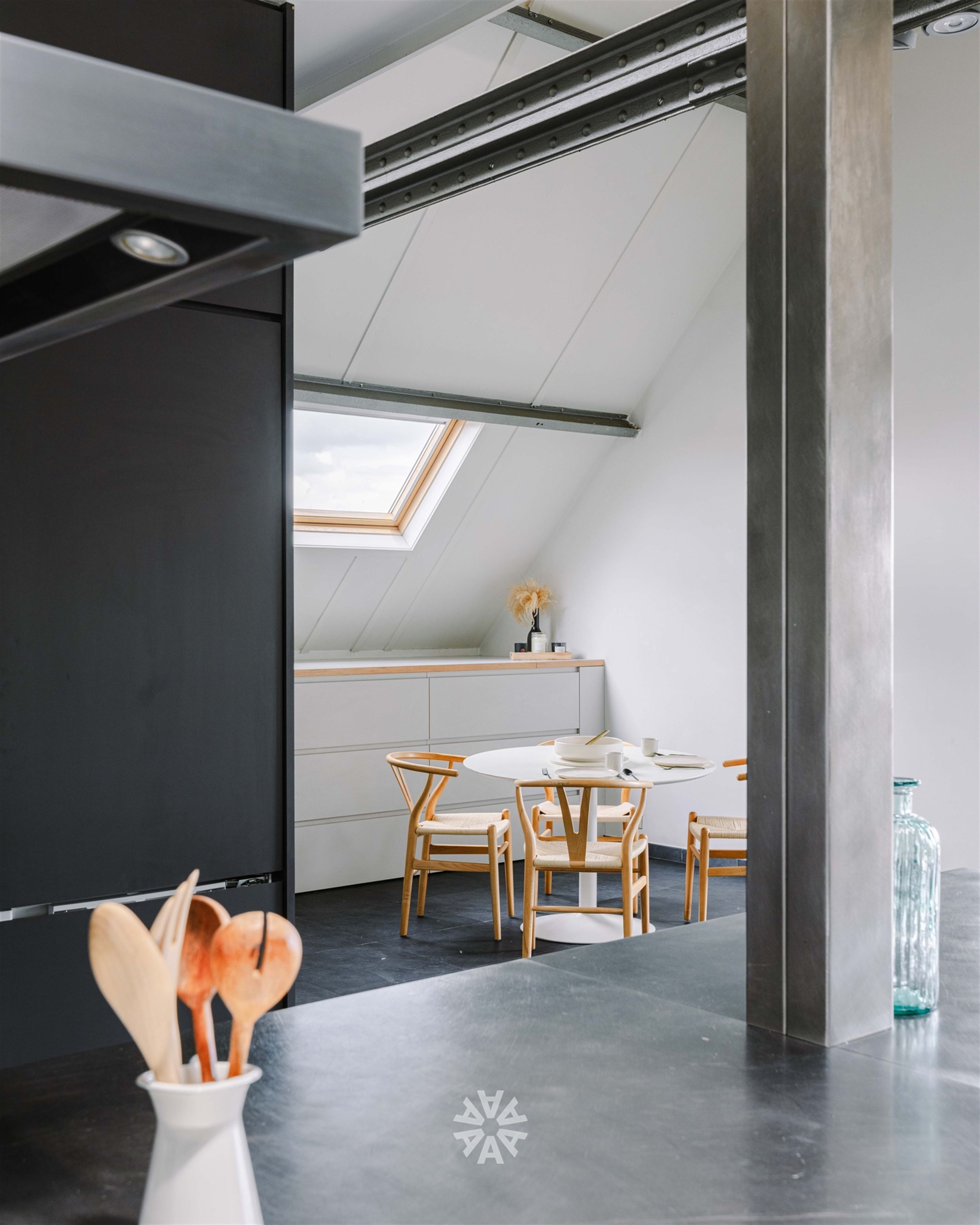 Uniek industrieel loftappartement met royaal terras - foto 5